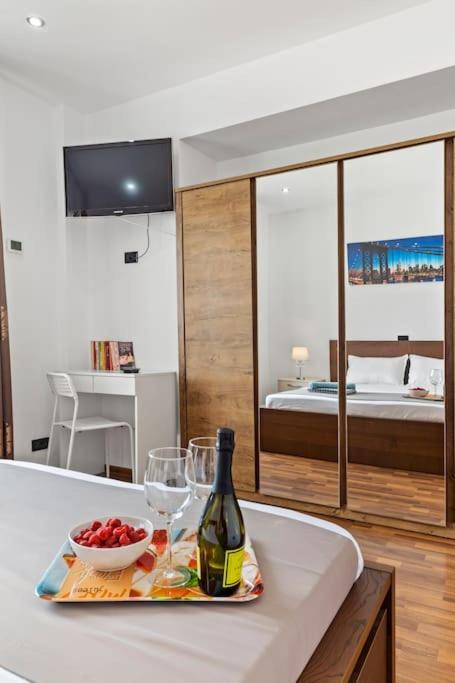 Bamboo Ultra Central Apartment Bukarest Kültér fotó